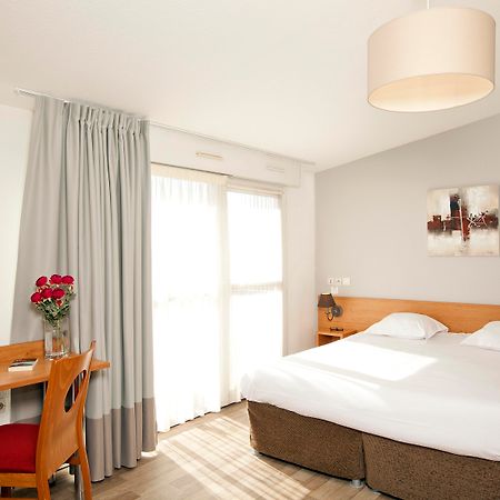 Sejours & Affaires Tours Leonard De Vinci Aparthotel Exterior photo