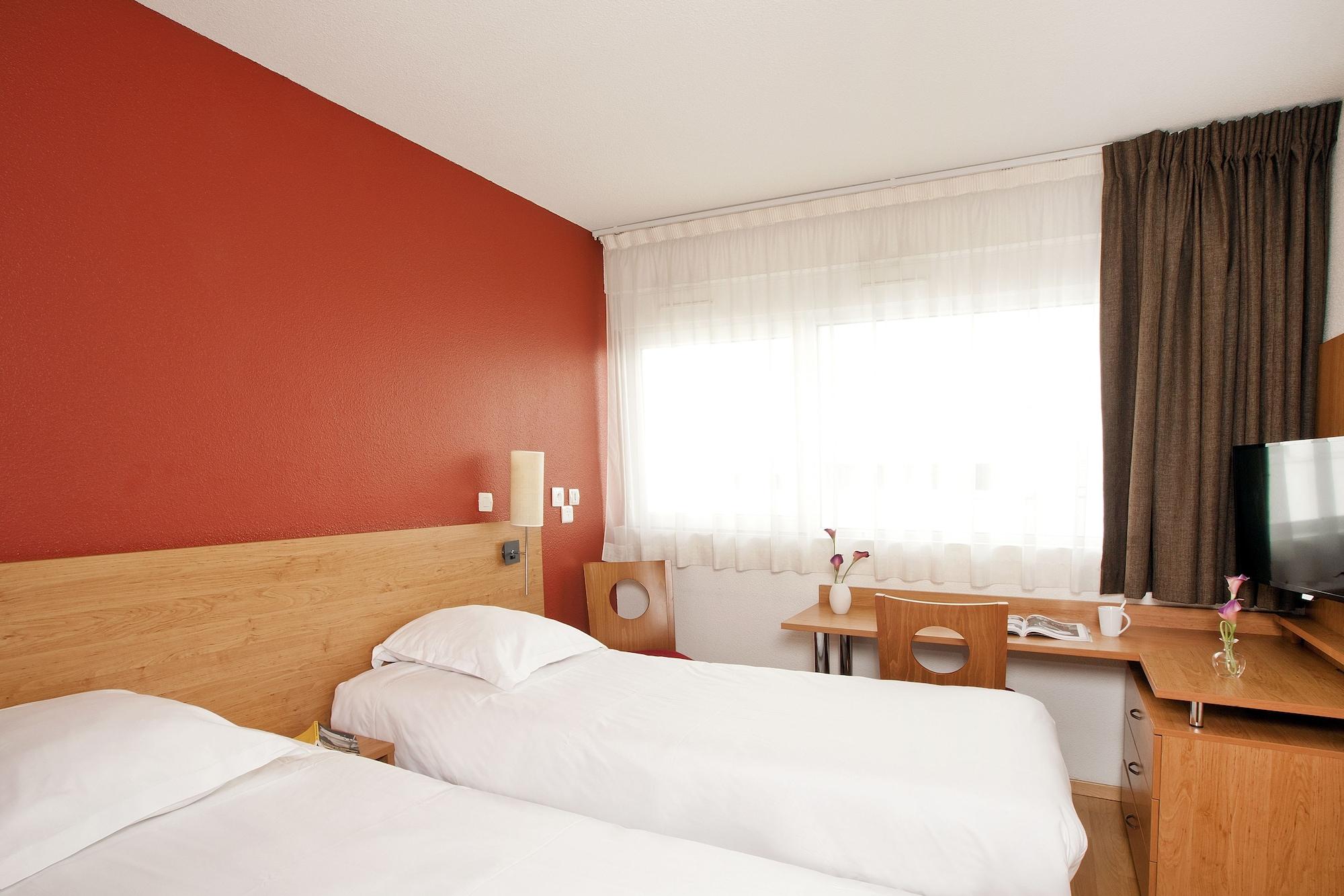 Sejours & Affaires Tours Leonard De Vinci Aparthotel Exterior photo