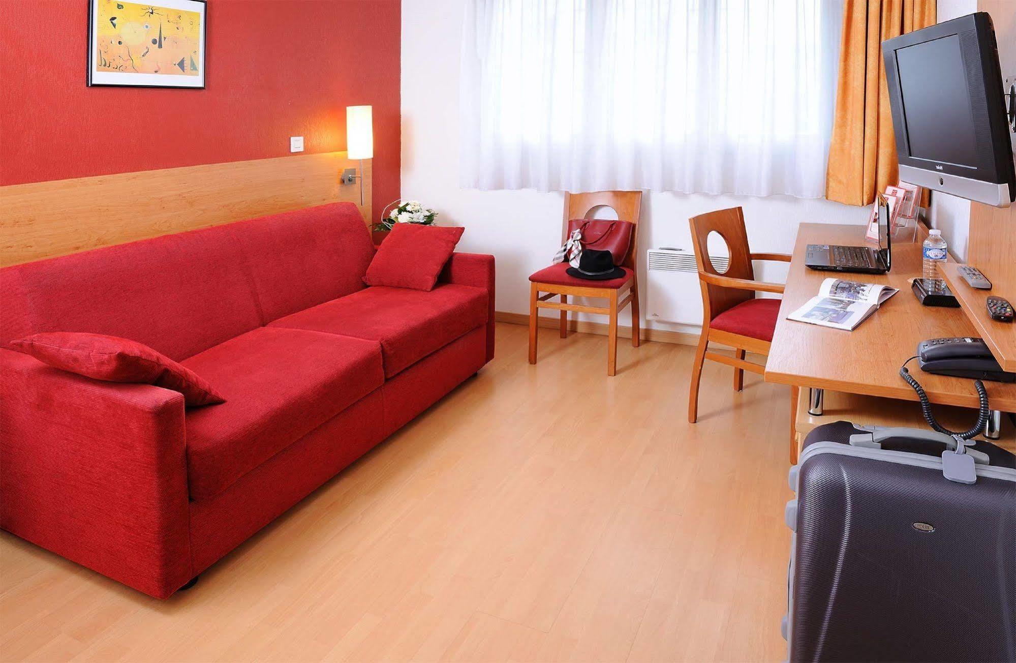 Sejours & Affaires Tours Leonard De Vinci Aparthotel Exterior photo