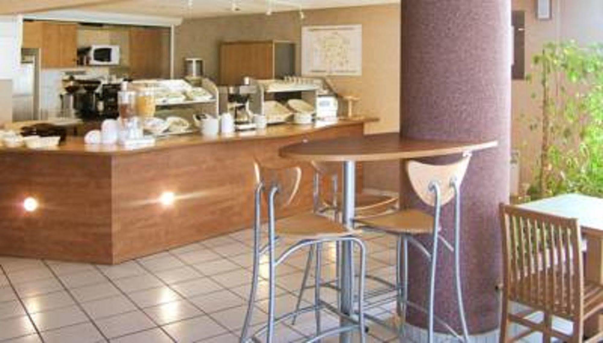 Sejours & Affaires Tours Leonard De Vinci Aparthotel Exterior photo